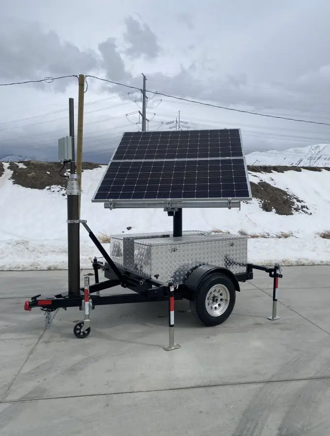 Caméra de surveillance mobile protégeant un chantier de construction 24/7